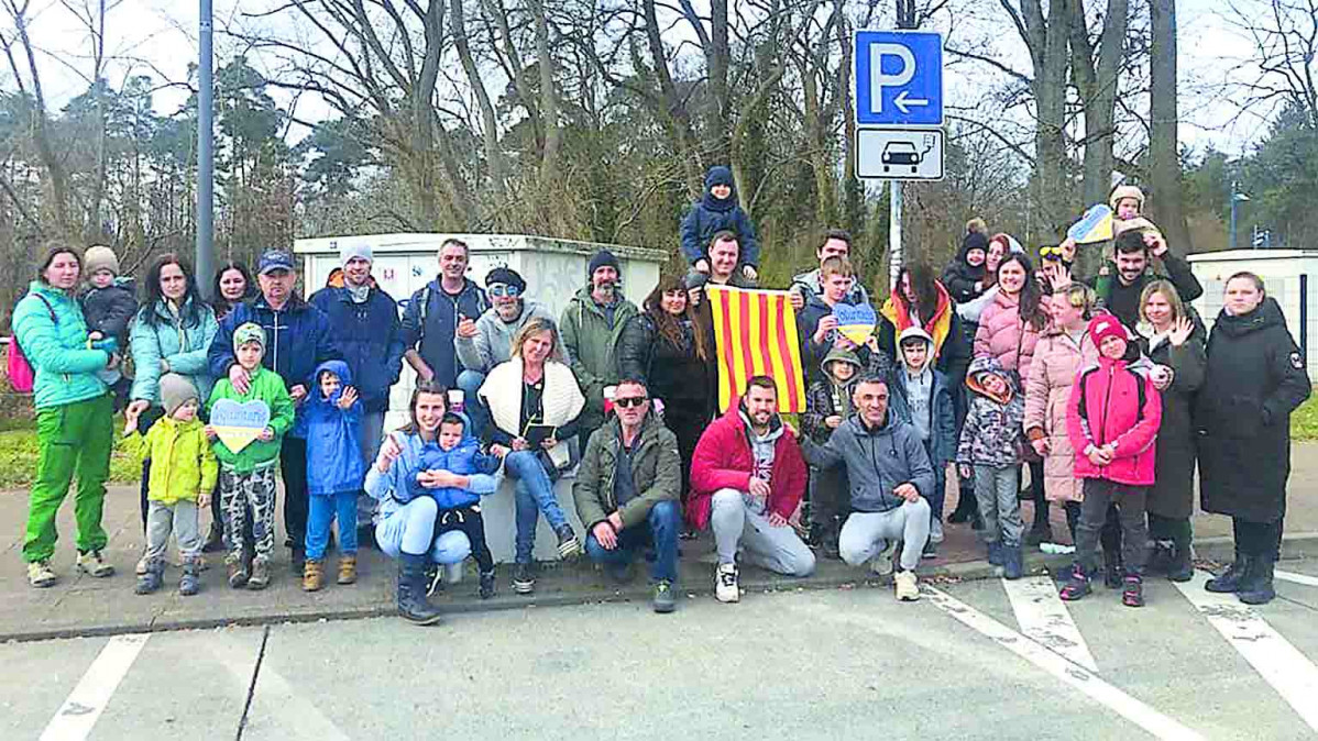 Ucraina   voluntaris arenys